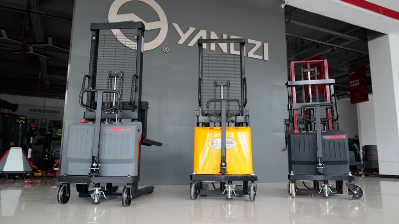 電動(dòng)叉車(chē)為您的倉(cāng)庫(kù)帶來(lái)的5大好處